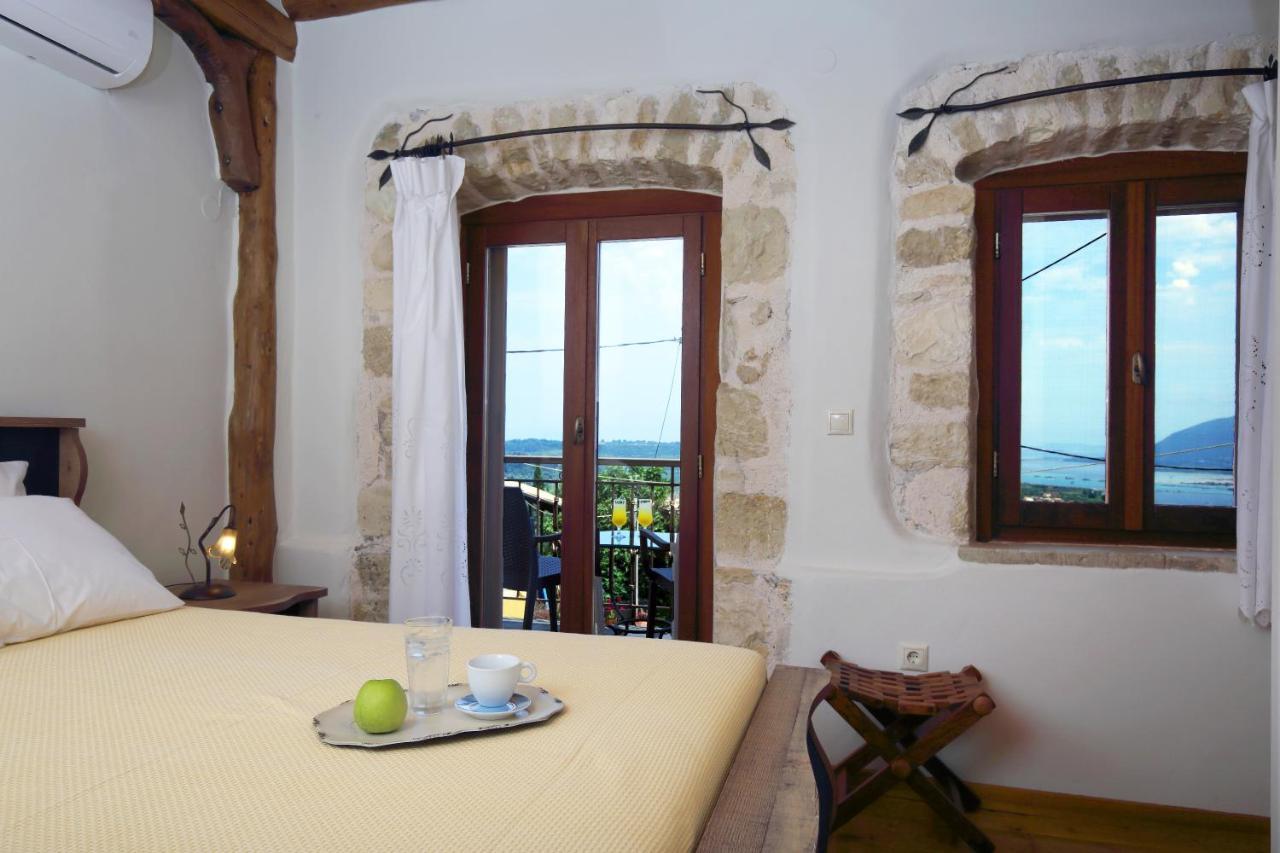 Villa Matzanas House à Katouna Extérieur photo